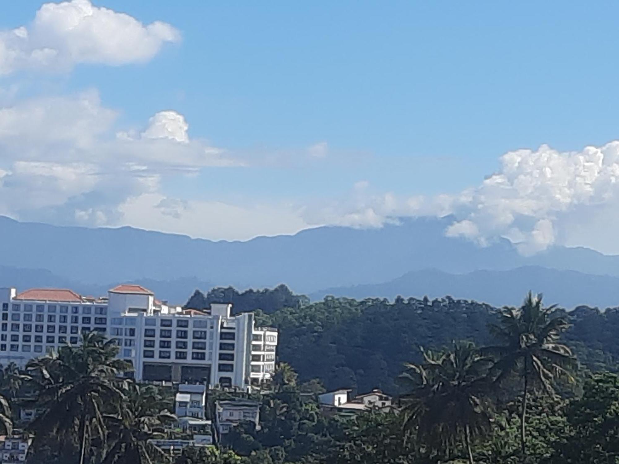 Blue Pillars Kandy Exteriér fotografie